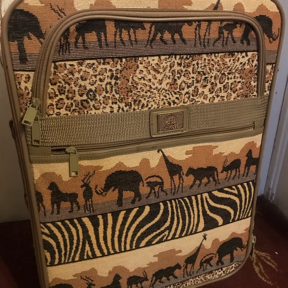 PIONEER set travel luggage bag 4pc ( lcheck in lagguge & rolling ,2 tote bags ) - Picture 11 of 15